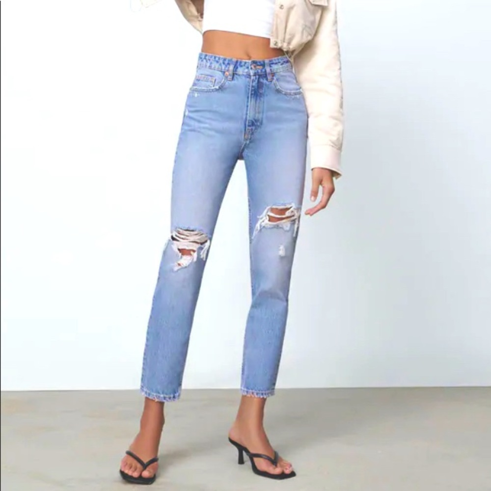 Zara Ripped Mom Fit Jeans
